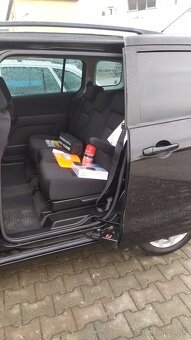 Predám 7 miestnu Mazda 5 - 4