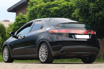 HONDA CIVIC 8G 1,8i -VTEC - 4