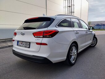 Predám Hyundai i30 combi 1.6 crdi style - 4
