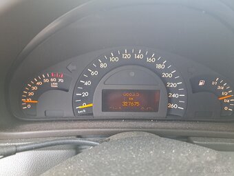 Predám Mercedes - Benz C180 Kompresor - 4