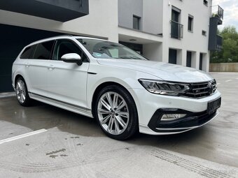 Volkswagen Passat Variant 2.0 TDI EVO R-Line DSG - 4