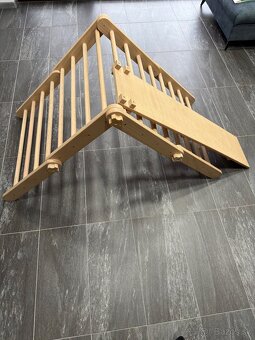 4 stranný Piklerovej triangel so šmykľavkou - 4