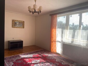 Priestranný podpivničený rodinný dom v Zlatých Moravciach – - 4