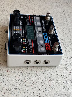 Electro Harmonix 22500 Dual Stereo Looper - gitarový efekt - 4