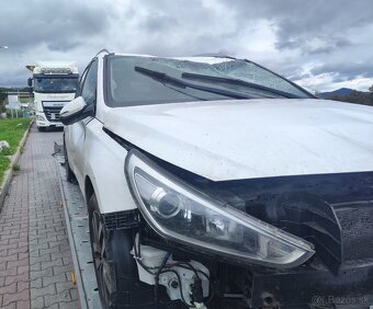 Rozpredam i30 - 4 - 4