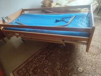 Polohovateľná posteľ - 4