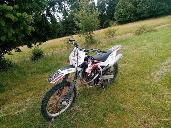 Husqvarna 250 - 4