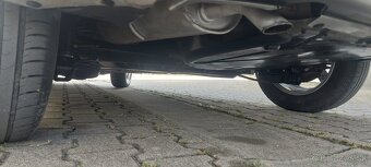 Citroën C4 comford 1.4.benzín 134000km - 4