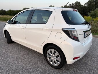 Toyota Yaris 1.5 Hybrid Style Selection VVT-iE Automat - 4