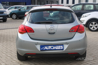 Opel Astra 1,7 CDTi 81 kW - 4