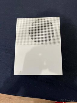Xbox One S 1TB - 4