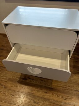 Komoda s prebalovacim pultom - 4