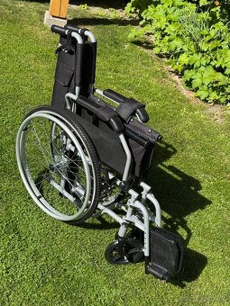 Invalidný vozík UNIZDRAV LIGHT - 4
