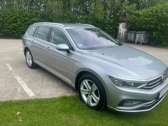 Volkswagen Passat Variant 2.0 TDI ELEGANCE DSG - 4