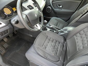Renault Megane 1,6 rok 2011 - 4