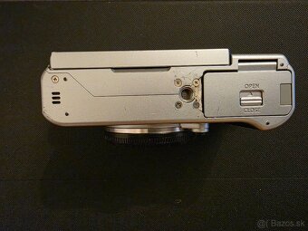 Fujifilm X-A5 telo - 4