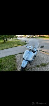 Vespa 300 - 4