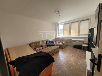 NA -PREDAJ 1,5-IZBOVÝ BYT 40m2, BREZOVÁ POD BRDALOM - 4