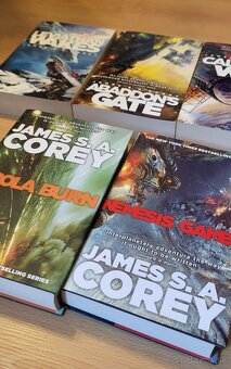 Expanse 1-5 - James S.A. Corey - 4