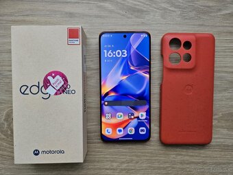 Motorola Edge 50 Neo,8GB/256 GB,cerveny,top,zaruka,kryt - 4