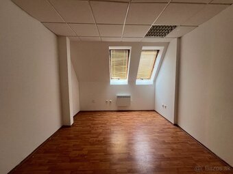 35m2+20m2 kancelárie na hviezdoslavovom námestí - 4