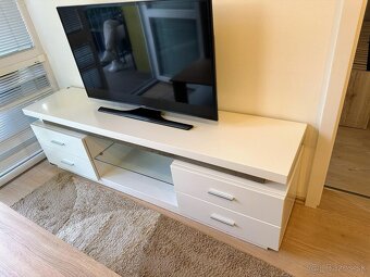 1,5 izbový byt s loggiou 33m² – Nová Radvaň, BB - 4