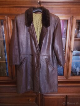 Kožený dámsky kabát číslo 42 - 4