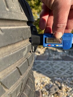 225/55 r17 letne pneumatiky - 4