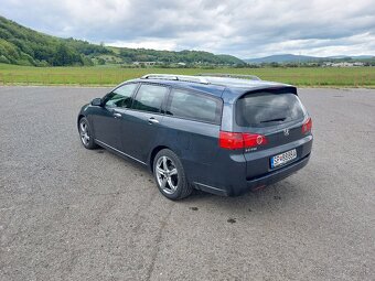 Honda accord 7g Tourer - 4
