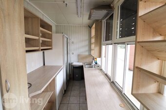 Investičná príležitosť - stánok v CENTRE mesta NA PREDAJ - - 4