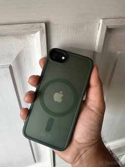 Apple iPhone SE 2020 - 4