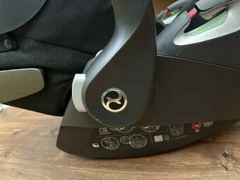 Cybex Cloud T + základňa - 4