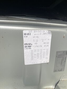 Rozpredam audi a6c6 - 4