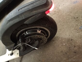 Elektricka kolobežka Joyor X5S - 4