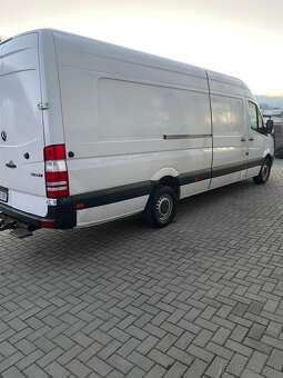 Mercedes-Benz Sprinter - 4