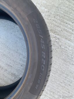 Pirelli 285/45 R20 - DOT22 - 4