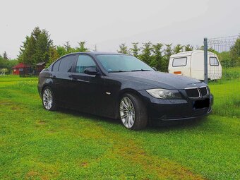 Predám BMW e90 320d - 4