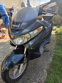 Suzuki Burgman 125 - 4