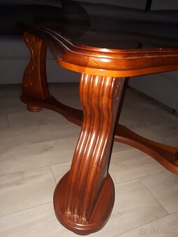 Predám konferenčný vyrezávaný stôl - 4