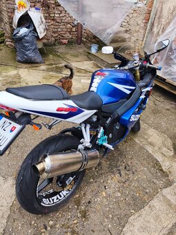 Predám Suzuki GsxR 600 k4 - 4