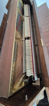 Predám pianíno (klavír) Petrof - 4