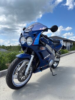 Yamaha FZR 600 20kw - 4