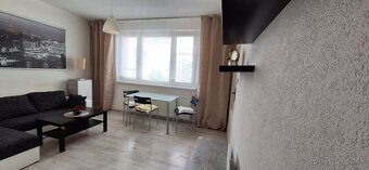 1,5 izbový byt s oddelenou spálničkou a kuchynkou. - 4