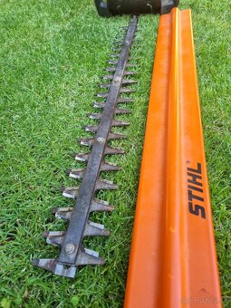 Noznice na zivy plot - Plotostrih Stihl HS45 - 4