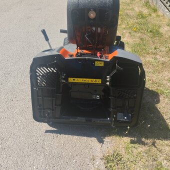 Traktorová kosačka Husqvarna CTH126. - 4