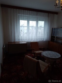 ID: 1011 NA PREDAJ MODERNÝ 3-IZBOVÝ BYT S BALKÓNOM V ŠTÚROVE - 4