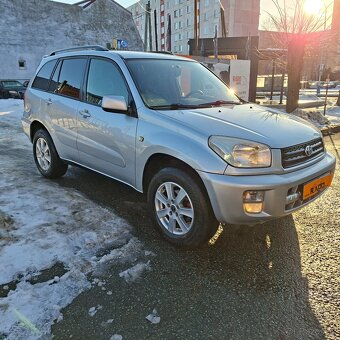 Toyota RAV4 1.8 VVTi 5D benzín - 4