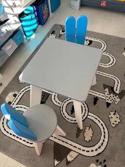 Detsky stôl a stoličky - 4