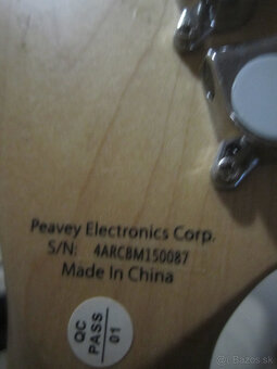 el.gitara Peavey USA, typ Raptor Plus , super stav ako nová - 4