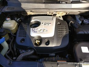 Hyundai Tucson diesel 2.104 kv rv 2007 čierna metalíza - 4
